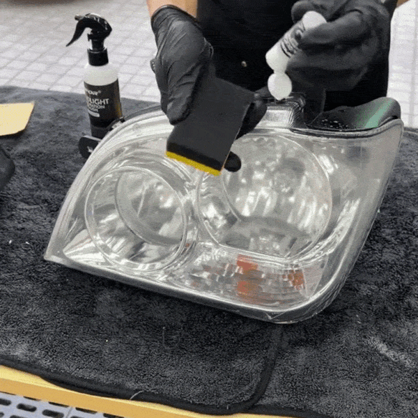 Kit Restaurare Faruri Auto 4 în 1 – Elimină Îngălbenirea și Redă Luminozitatea pe timp de Noapte